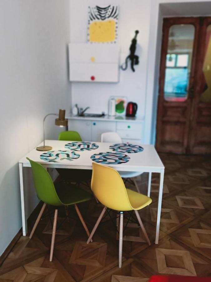 View To The Cracow Basic Apartment Krakow Bagian luar foto