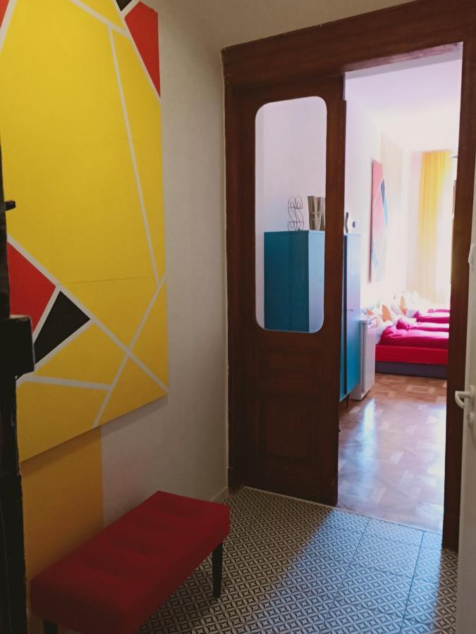 View To The Cracow Basic Apartment Krakow Bagian luar foto