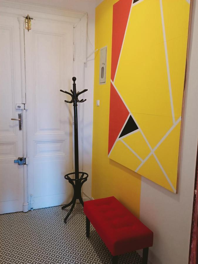 View To The Cracow Basic Apartment Krakow Bagian luar foto