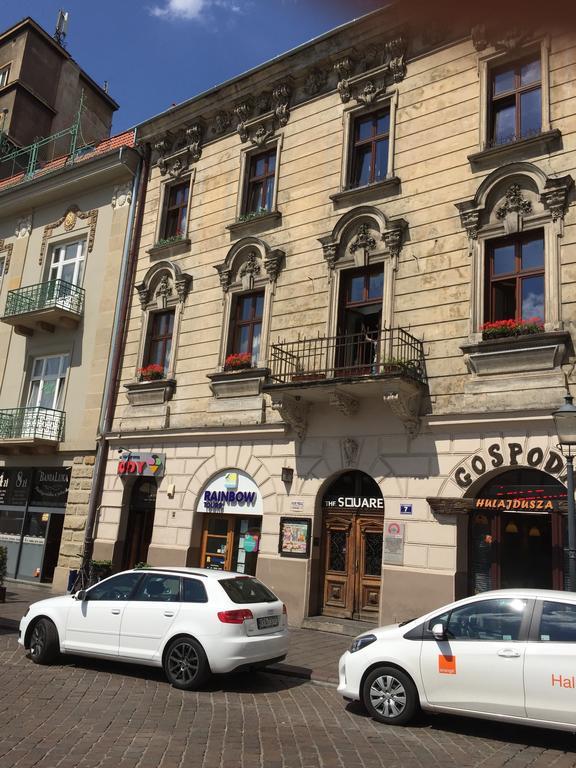 View To The Cracow Basic Apartment Krakow Bagian luar foto