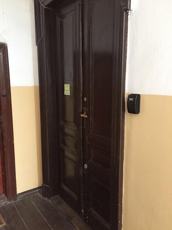 View To The Cracow Basic Apartment Krakow Bagian luar foto